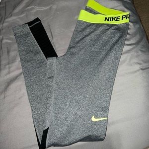 Nike Pro Women’s Dri Fit Leggings